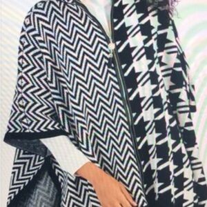 Anne Klein Houndstooth Poncho Ruana Cape Front Zip S/M NWT